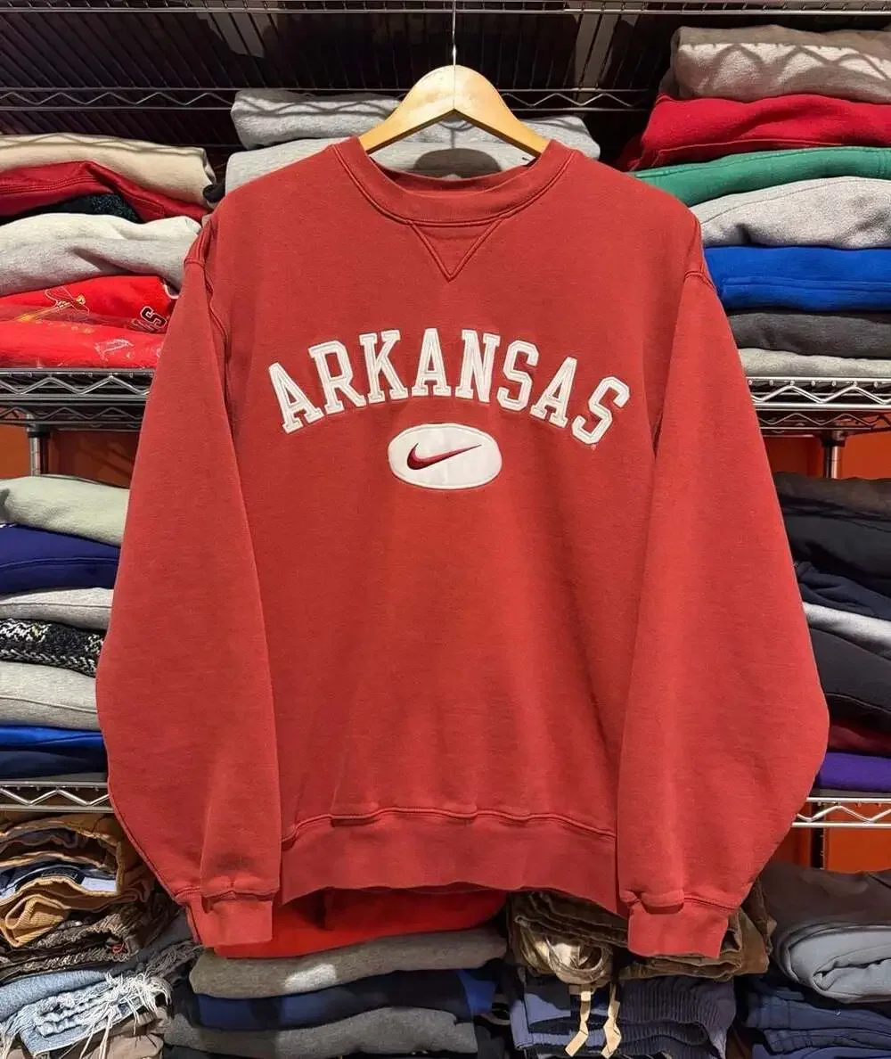 Vintage Nike Team University of Arkansas Razorbacks Crewneck Medium